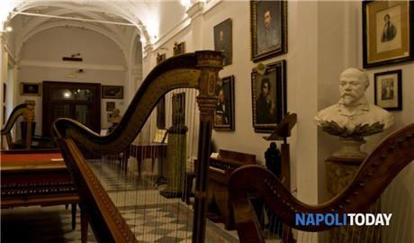 那不勒斯“圣彼得马洁拉”音乐学院（CONSERVATORIO di NAPOLI 