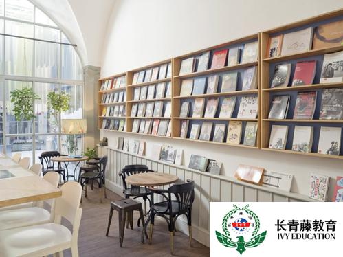 意大利语学习--在书店里 IN LIBRERIA